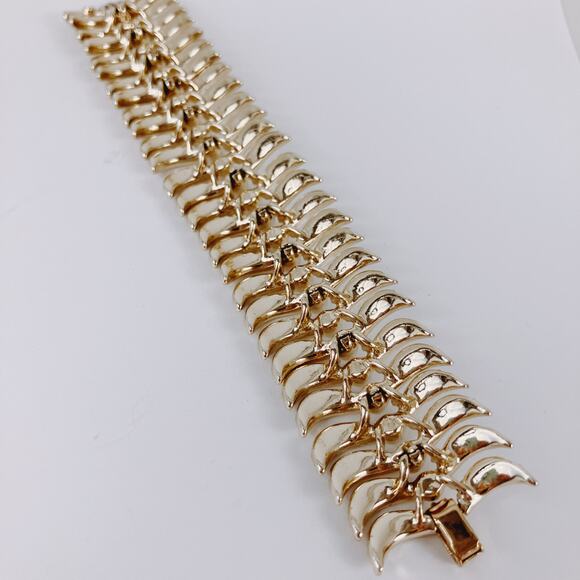 VTG Signed Kramer Mid Century Bracelet Gold Tone Faux Pearl Link Old Hollywood - Picture 15 of 16